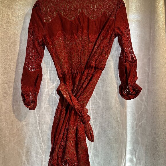 Alice + Olivia Red Lace Dress - Size XS - Picture 2 of 3